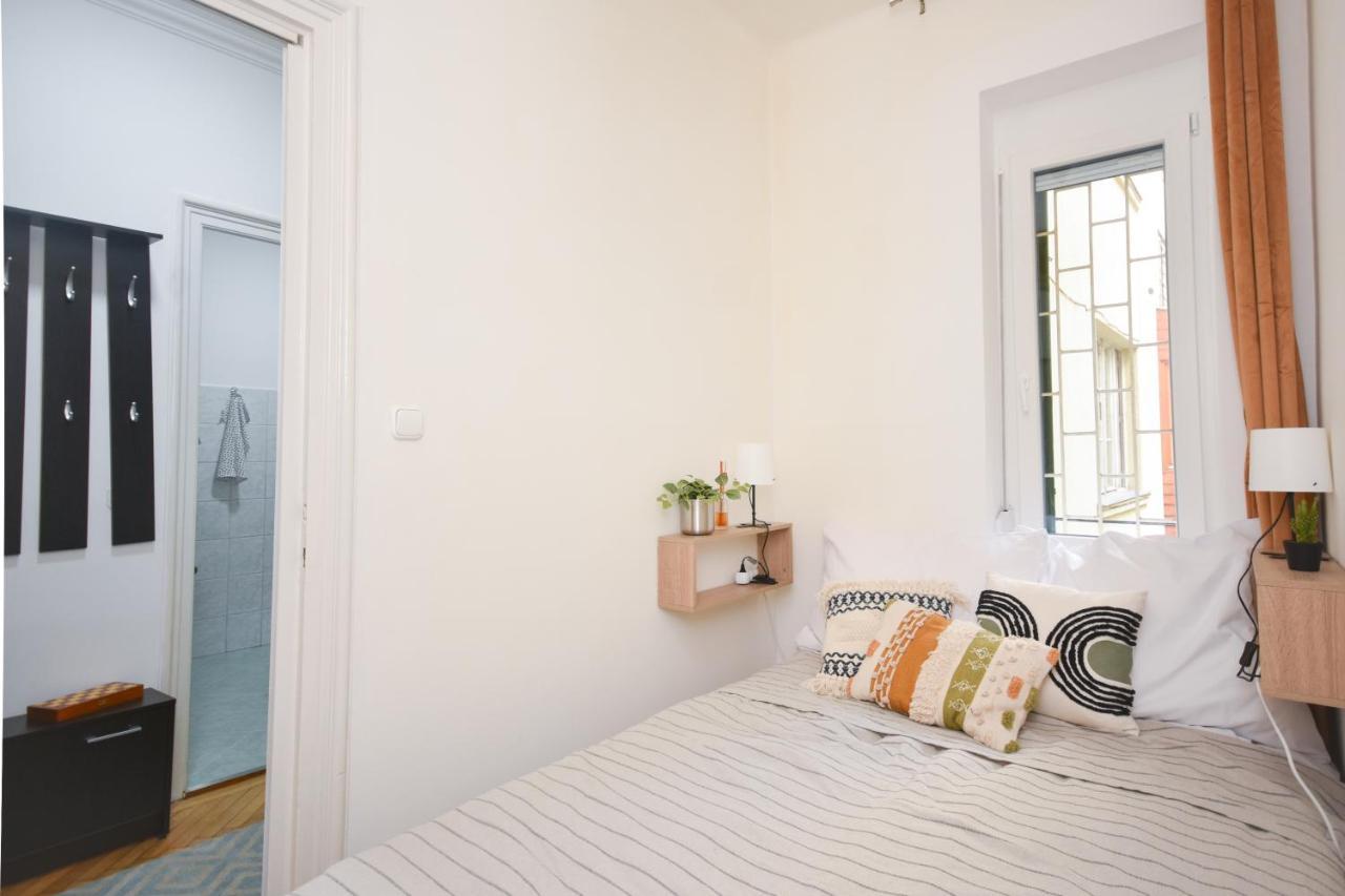 Castle Nest Apartment บูดาเปสต์ ภายนอก รูปภาพ