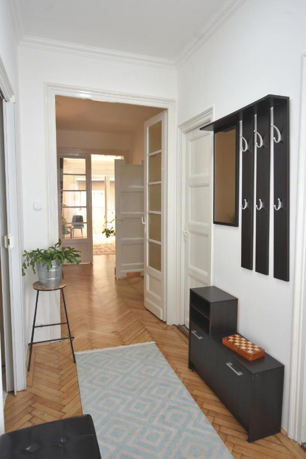 Castle Nest Apartment บูดาเปสต์ ภายนอก รูปภาพ